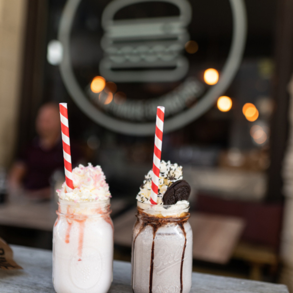 Nos milkshakes fraise & oreo